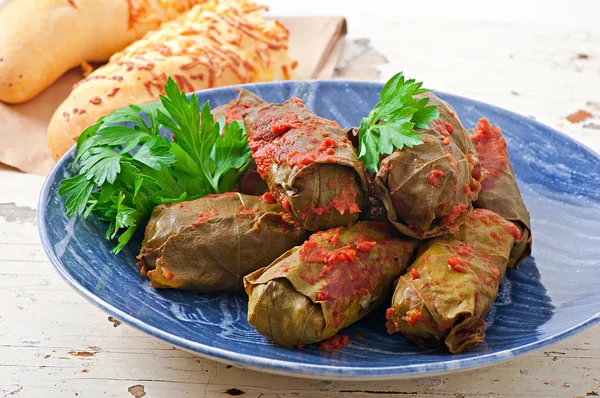 Dolma, stuffed grape leaves — Stock Photo, Image