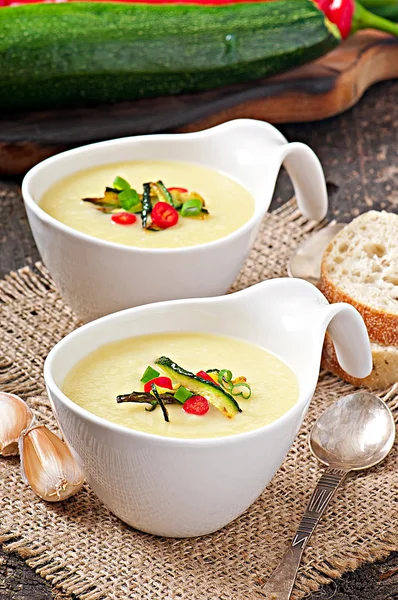 Zucchini grädde soppa — Stockfoto