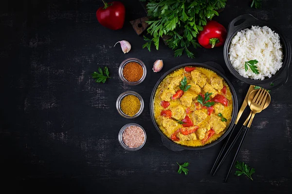 Traditionelles Indisches Curry Chicken Masala Indisches Hühnercurry Mit Paprika Und — Stockfoto