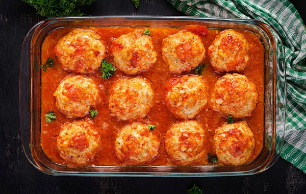 Albóndigas Pollo Salsa Pimentón Tomate Albóndigas Pavo Vista Superior —  Fotos de Stock