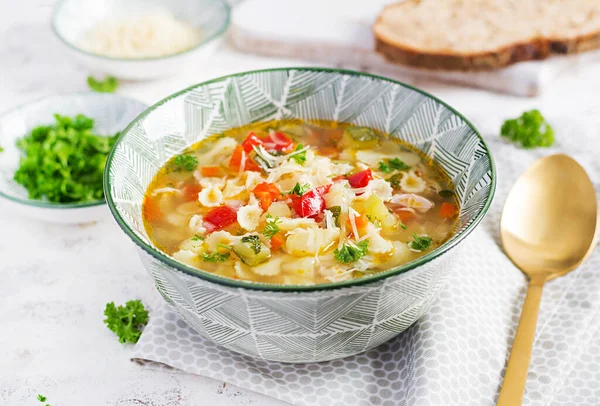 Minestrone Olasz Zöldségleves Tésztával Könnyű Asztalon — Stock Fotó