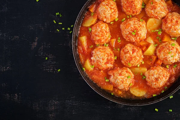 Almôndegas Com Fatias Abóbora Batata Molho Tomate Comida Dietética Comida — Fotografia de Stock