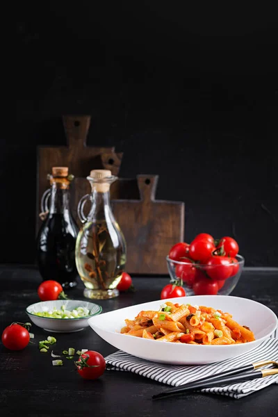 Classic Italian Pasta Penne Marinara Mussels Green Onions Dark Table — Stockfoto