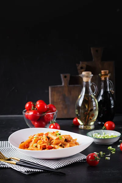 Classic Italian Pasta Penne Marinara Mussels Green Onions Dark Table — Stockfoto
