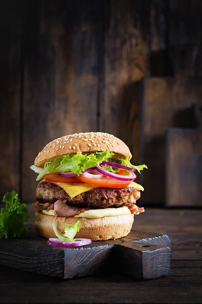 Hamburger Bacon Turkey Burger Meat Cheese Tomato Lettuce Wooden Background — Stock Fotó