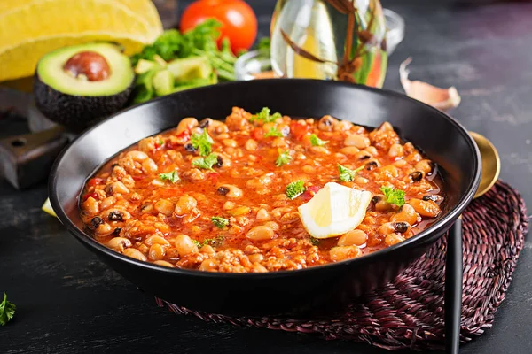 Chili Con Carne Skål Mörk Bakgrund Mexikanska Köket — Stockfoto