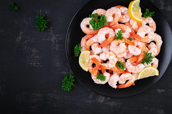 Shrimps Prawns Black Plate Boiled Shrimps Prawns Seafood Top View — Stockfoto