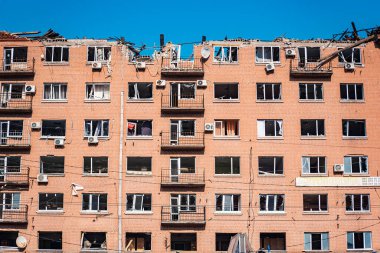 Rus işgalciler Kyiv 'in bombalanmasından sonra Kyiv' de yıkım, Mart 2022