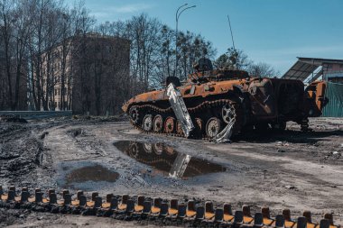 BORODIANKA, KYIV REGION, UKRAine - Mart 2022. Rus işgalciler tarafından yıkılan sivil binalar..