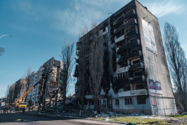 BORODIANKA, KYIV REGION, UKRAine - Mart 2022. Rus işgalciler tarafından yıkılan sivil binalar..