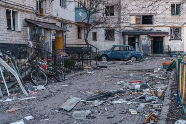 BORODIANKA, KYIV REGION, UKRAine - Mart 2022. Rus işgalciler tarafından yıkılan sivil binalar..