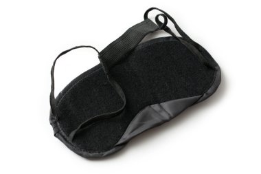 Beyaz üstüne siyah uyku maskesi