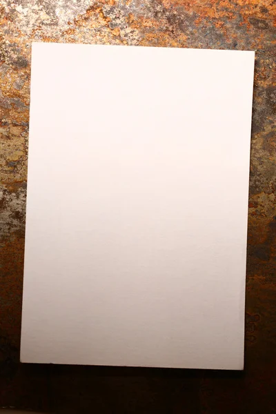 Blank card on rusty background — Stock Photo, Image