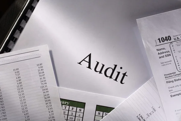 Operating budget, calendar and audit — Stock Photo, Image