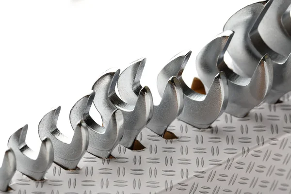 Uppsättning av nya metalliska skiftnycklar — Stockfoto
