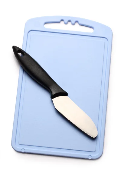 Cuchillo de cocina y tablero de preparación — Foto de Stock