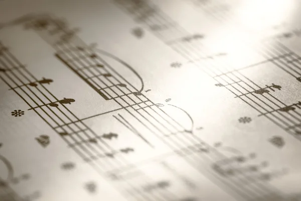 Notas musicales sobre fondo de papel — Foto de Stock