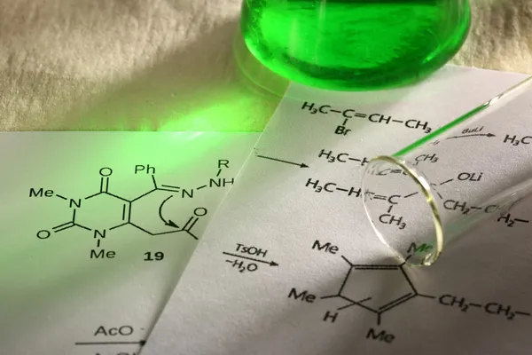 Groene chemie met reactie formule — Stockfoto