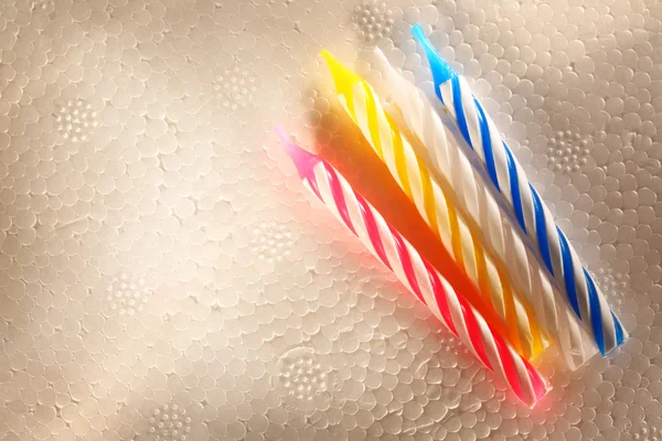 Bougies lumineuses sur mousse plastique — Photo