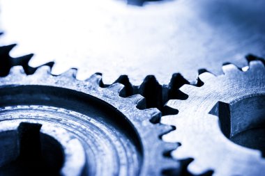 bağlantı içinde üç çelik cogwheels