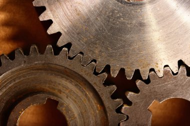 bağlantı içinde üç çelik cogwheels