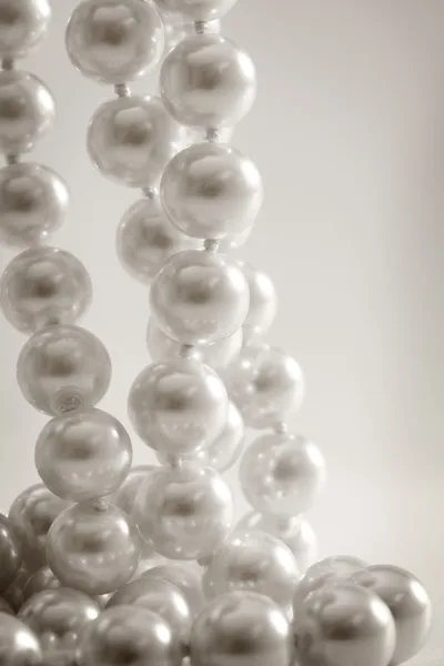 String of white pearls — Stock Photo, Image