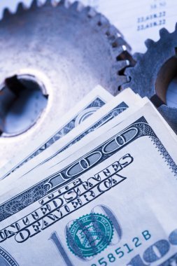 bütçe, dolar ve iki mekanik kilitler