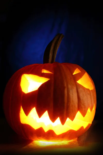 Angry halloween pumpkin — Stock Photo, Image