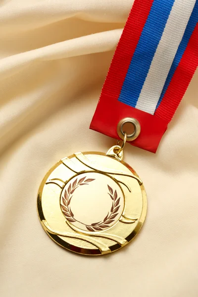 Médaille en métal blanc — Photo
