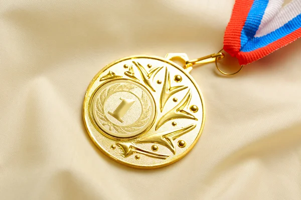 Medalha de metal em primeiro lugar — Fotografia de Stock