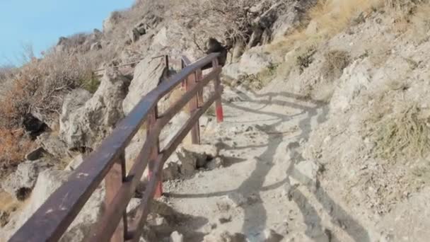 Walking along mountain path. Golitsyn trail, Crimea — Video Stock