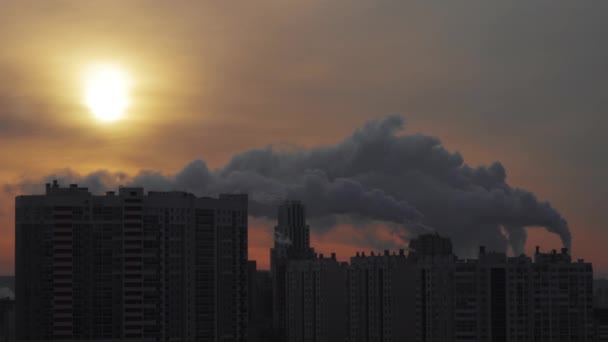 Smoking chimneys of a city — 图库视频影像