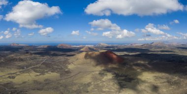 Caldera Colorada volkanı Timanfaya Ulusal Parkı, İspanya