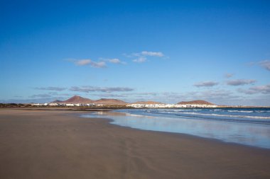 Famara Sahili ve El Jable Çölü gün doğumunda, İspanya