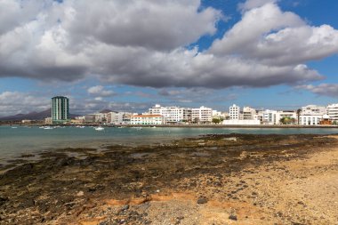 Lanzarote 'nin başkenti Arrecife' in beyaz sarayları