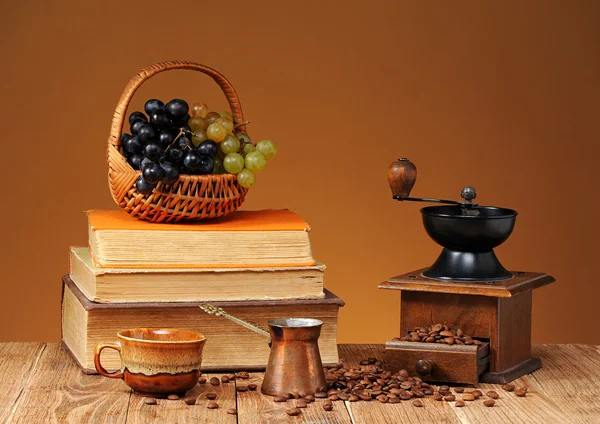 Coffee, fruit and books — Stock Photo, Image