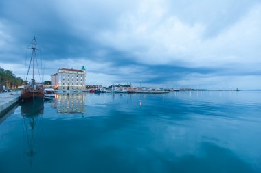 Split Limanı