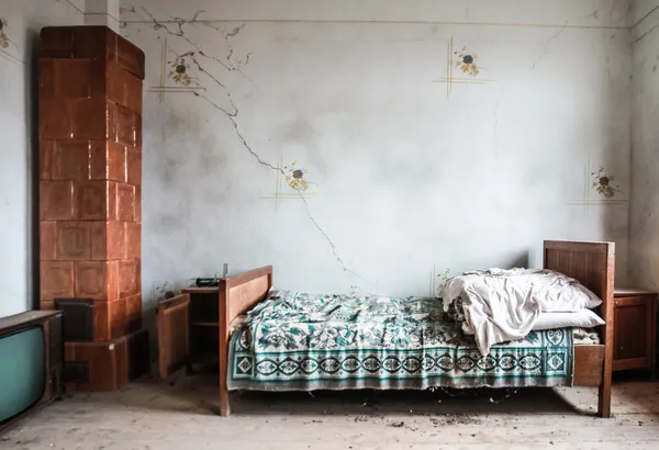 Övergivna sovrum — Stockfoto