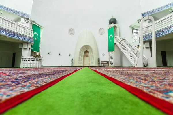 Интерьер мечети — стоковое фото