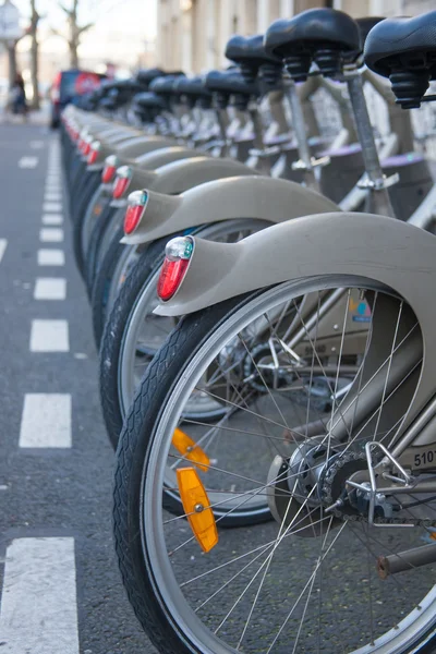 Bicicletas en la fila — Foto de Stock