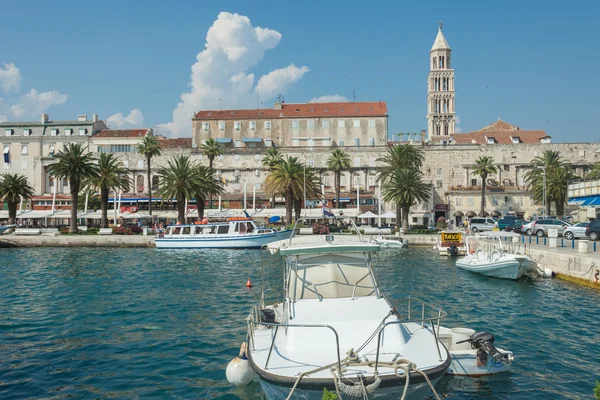 Naves en Split puerto — Foto de Stock