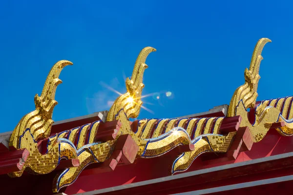 Telhado de Naga em Wat Pho — Fotografia de Stock