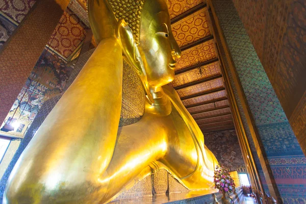 Reclining Buddha — Stock Photo, Image