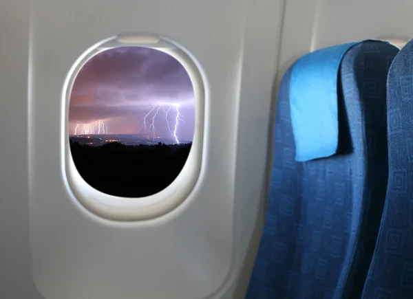 Asiento y ventana del avión —  Fotos de Stock