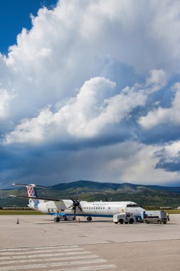 Split airport