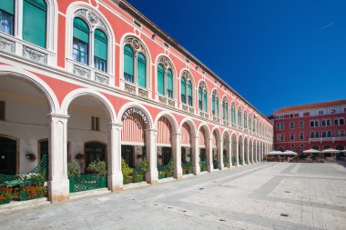 prokurative (Cumhuriyet Meydanı)