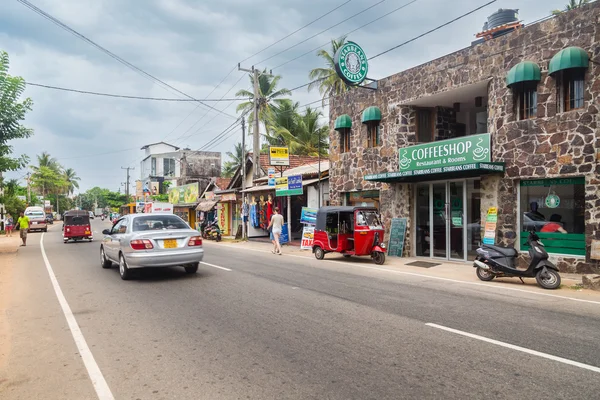 Drukke straat in hikkaduwa, — Stockfoto