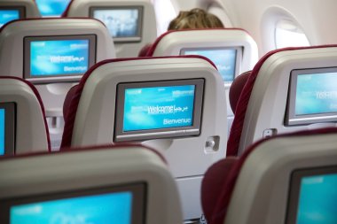 Ekonomi sınıfı koltuk eğlence sistemi onboard.