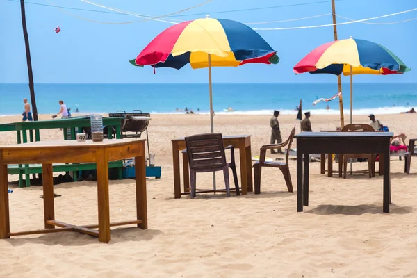 Lounge bar alla spiaggia di Hikkaduwa — Foto Stock