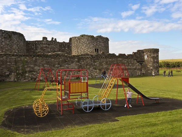 A Beaumaris Castle Playground on Anglesey, Wales — Stock Photo, Image